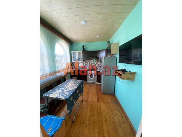 Buzovnada həyət evi satılır