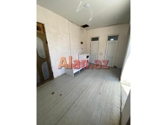 Buzovnada həyət evi satılır