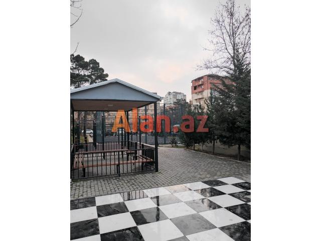 Xətai rayonu Məzahir Rüstəmov küçəsi