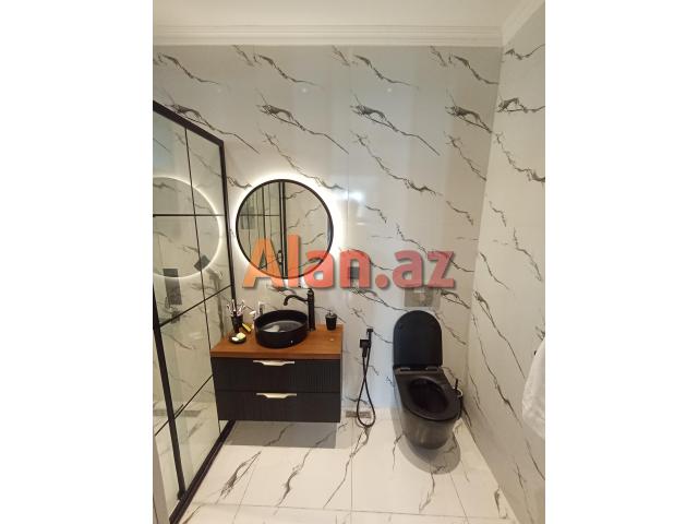 Albalılıqda həyət evi satılır