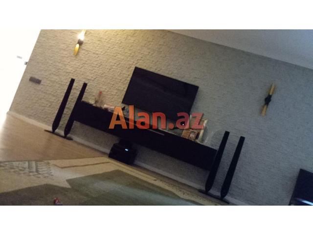 Albalılıqda həyət evi satılır