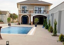 Albalılıqda həyət evi satılır