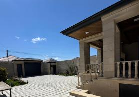 Buzovnada həyət evi satılır