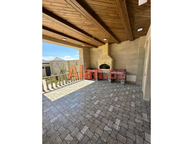 Buzovnada həyət evi satılır