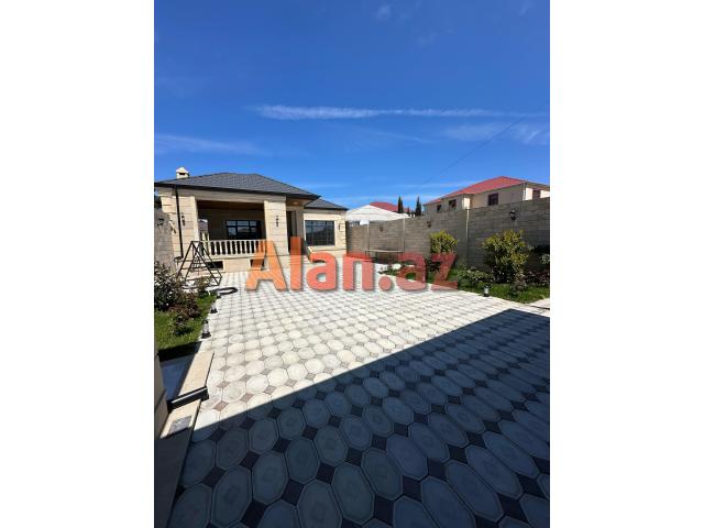 Buzovnada həyət evi satılır