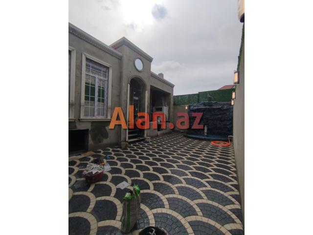 Zabratda həyət evi satılır