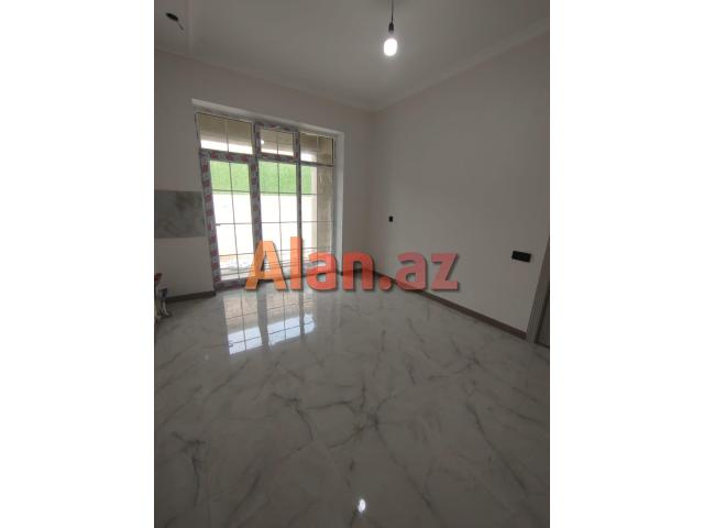 Zabratda həyət evi satılır