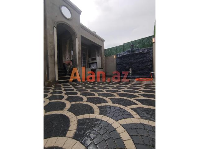 Zabratda həyət evi satılır