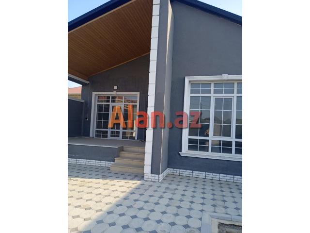 Zabratda həyət evi satılır