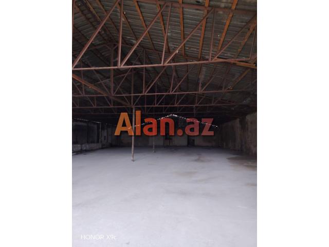 papanin hospitalin yaxinliqinda 700kv anbar icareye verilir