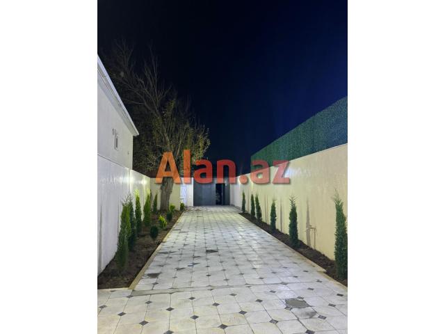 Zabratda həyət evi satılır