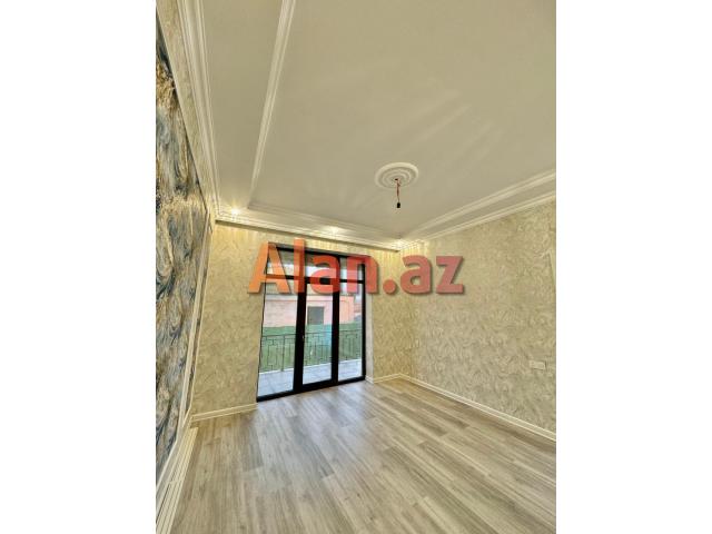 Zabratda həyət evi satılır