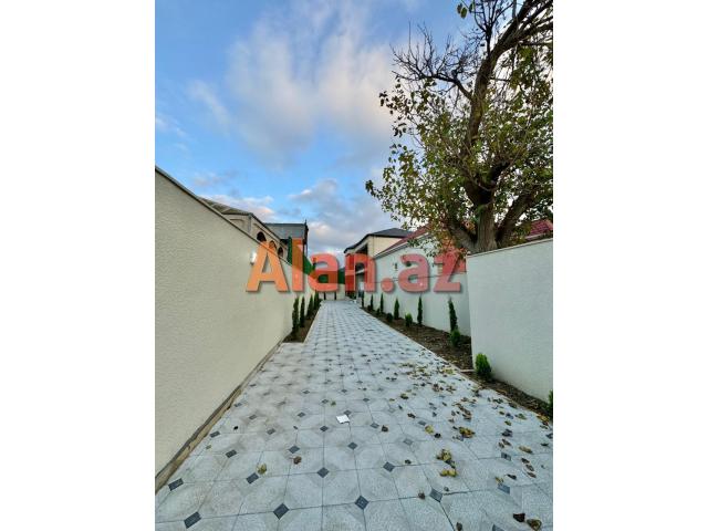 Zabratda həyət evi satılır