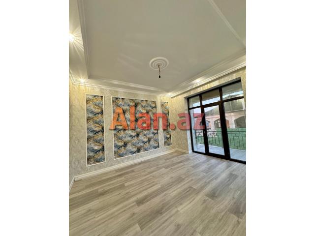 Zabratda həyət evi satılır