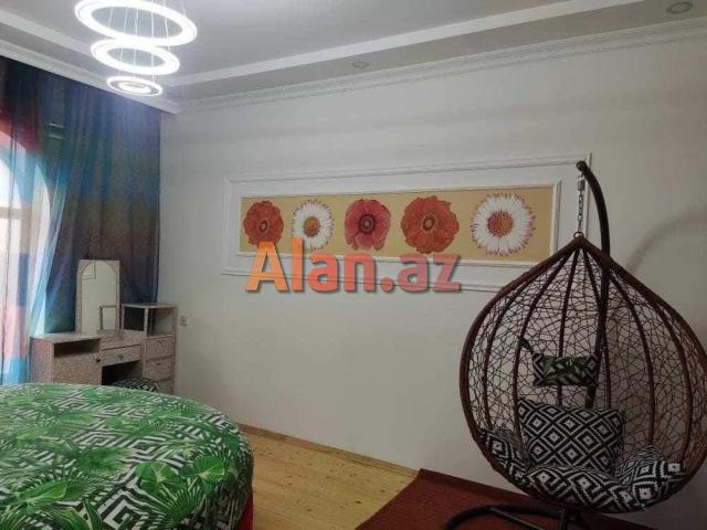 Masazirda 4 otaqli heyet evi satilir