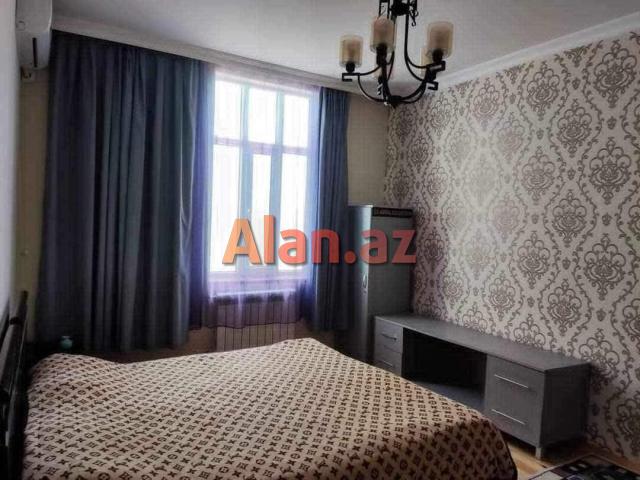 Masazirda 4 otaqli heyet evi satilir