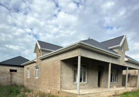 Ramanada həyət evi satılır