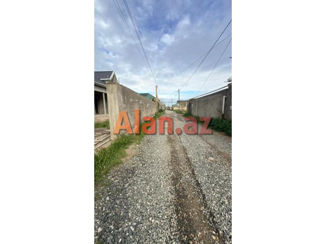 Ramanada həyət evi satılır