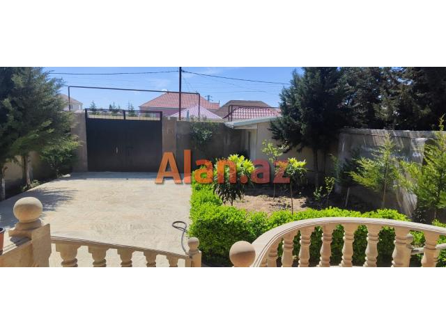 Albalıda həyət evi satılır