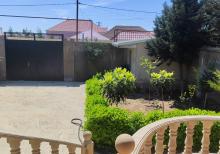 Albalıda həyət evi satılır