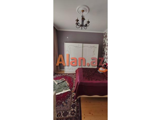 Albalıda həyət evi satılır