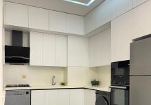 3 otaqlı 100 kv təmirli mənzil kirayə verilir