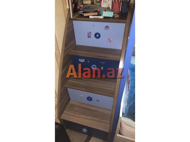 Satılır iki mərtəbəli çarpayı (loft) — Embawood