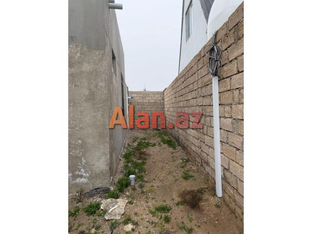 Buzovna Albalılıqda həyət evi satılır