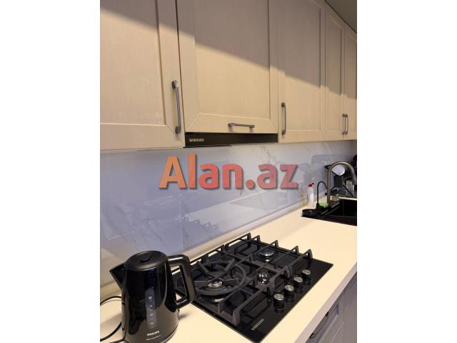 Buzovna Albalılıqda həyət evi satılır