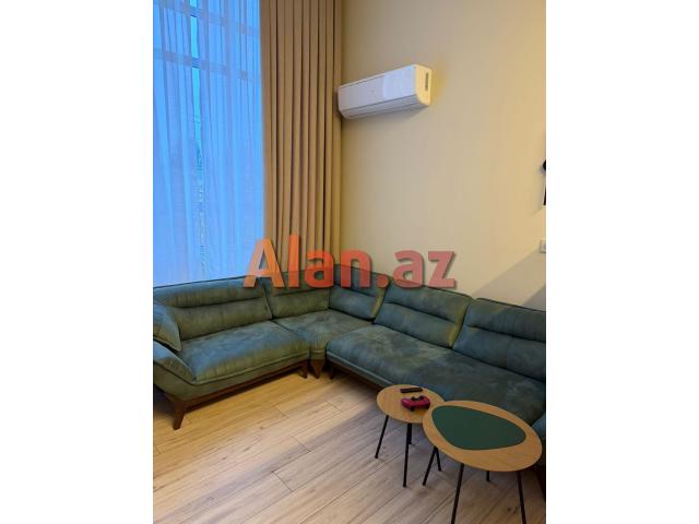 Buzovna Albalılıqda həyət evi satılır