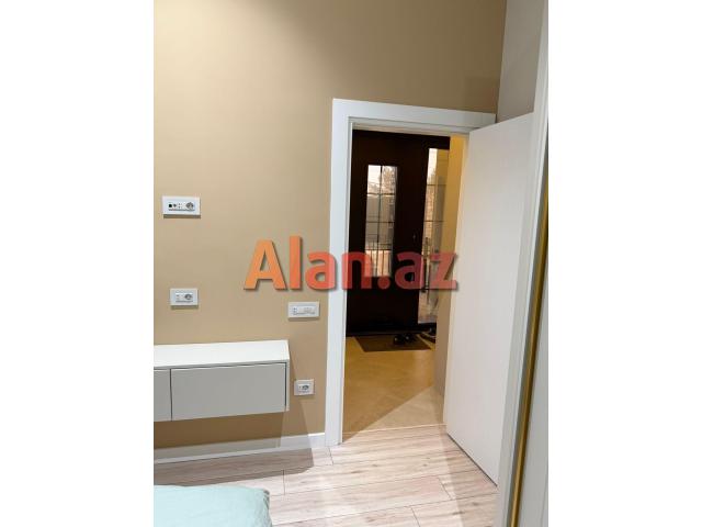 Buzovna Albalılıqda həyət evi satılır