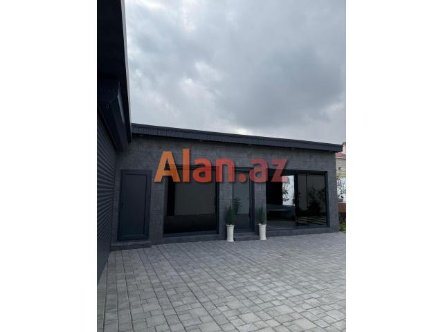 Mərdəkanda bağ evi satılır