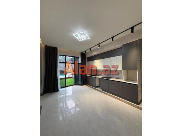 Mərdəkanda bağ evi satılır