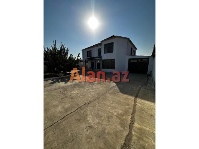 Şüvəlanda bağ evi satılır