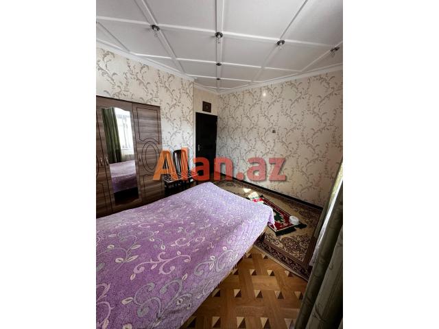 Şüvəlanda bağ evi satılır