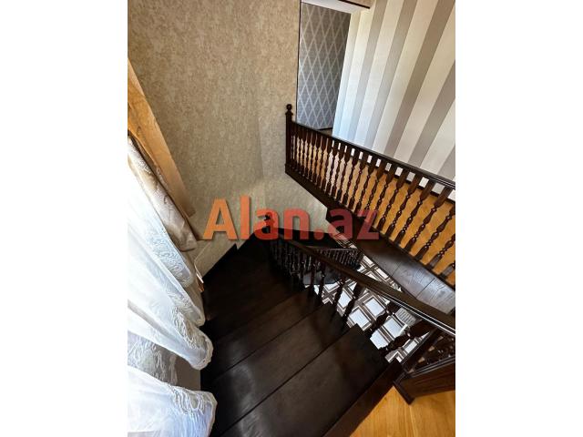 Şüvəlanda bağ evi satılır