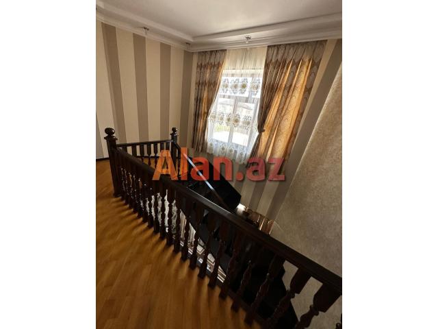 Şüvəlanda bağ evi satılır