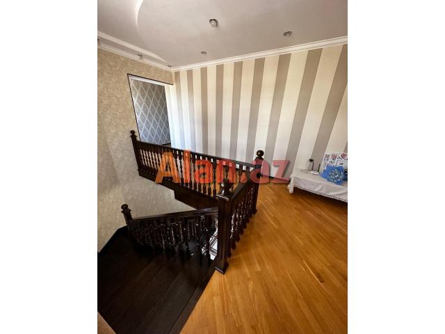 Şüvəlanda bağ evi satılır