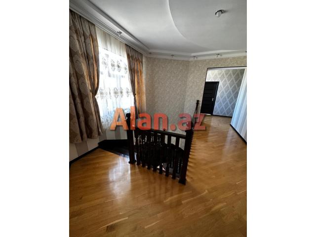 Şüvəlanda bağ evi satılır