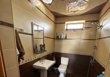 Şüvəlanda bağ evi satılır