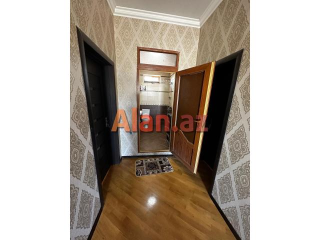 Şüvəlanda bağ evi satılır