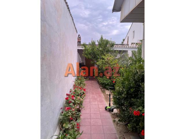 Bilgəhdə həyət evi satilir