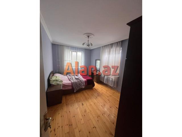 Bilgəhdə həyət evi satılır