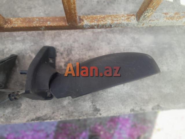 Avtomobil güzgüleri