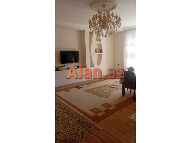 Məhəmmədi qəsəbəsində həyət evi satılır