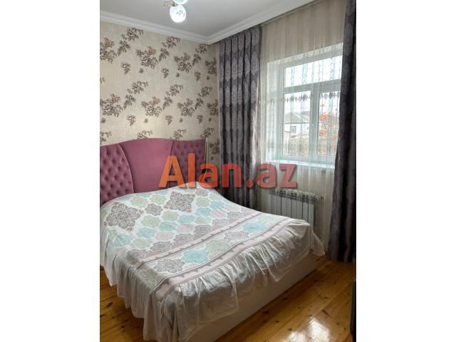 Zabratda həyət evi satılır