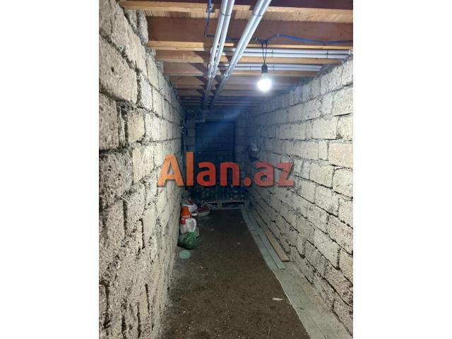 Zabratda həyət evi satılır