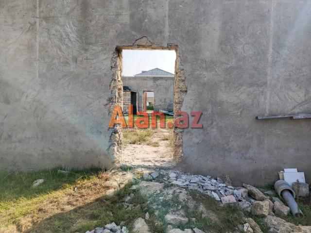 Buzovnada torpaq sahəsi satılır