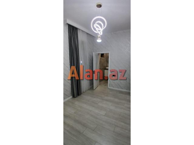 Şüvəlanda həyət evi satılır