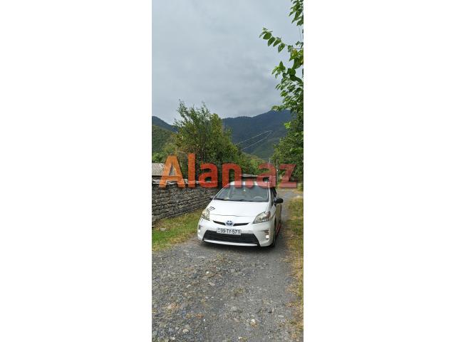 Toyota prius 30w